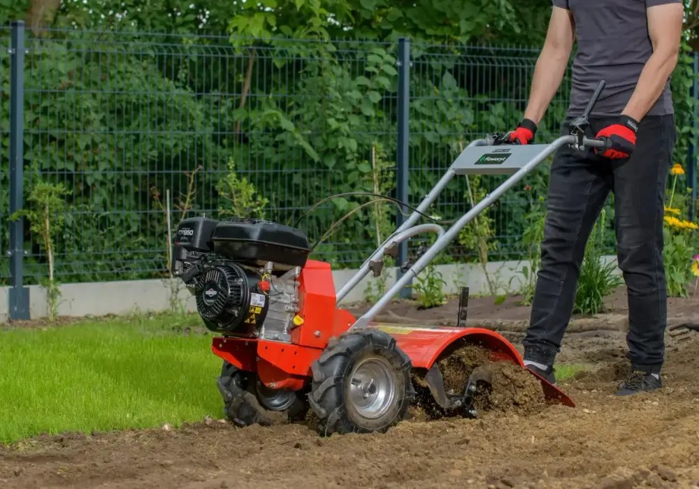 Glebogryzarka czy łopata? Wybierz mądrze dla swojego ogrodu