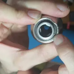 Jak rozebrać uchwyt SDS Makita? Instrukcja krok po kroku