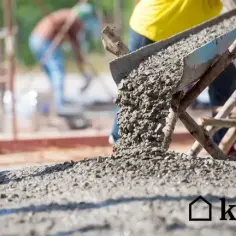 Ile łopat cementu w worku 25 kg? Praktyczny przelicznik