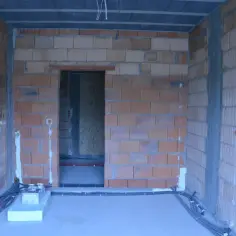 Jak prawidłowo wybrać gniazdka do garażu: praktyczny poradnik 2025