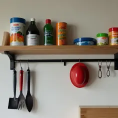 Oto 5 sprytnych zastosowań półki 30 cm w Twoim domu i garażu