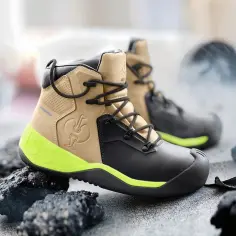 Buty dla dekarza: Jaki wybrać? Norma S3 i kluczowe cechy