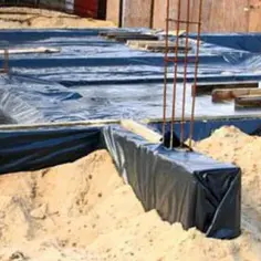 Jak skutecznie zabezpieczyć fundamenty domu na zimę - porady ekspertów