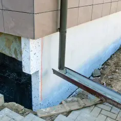 Ile kosztuje izolacja i ocieplenie fundamentów: poznaj aktualne ceny