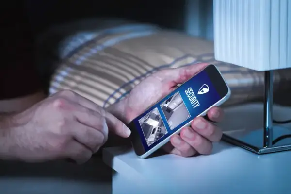 Alarm z powiadomieniem na telefon: jak działa i jakie daje korzyści