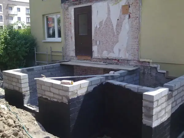 Jak zbudować ganek? Przepisy, materiały i porady ekspertów