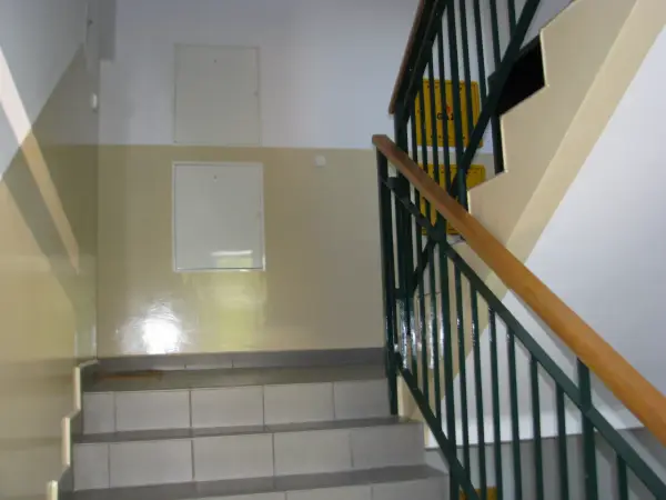 Ile kosztuje remont klatki schodowej? Poznaj ceny i oszczędności